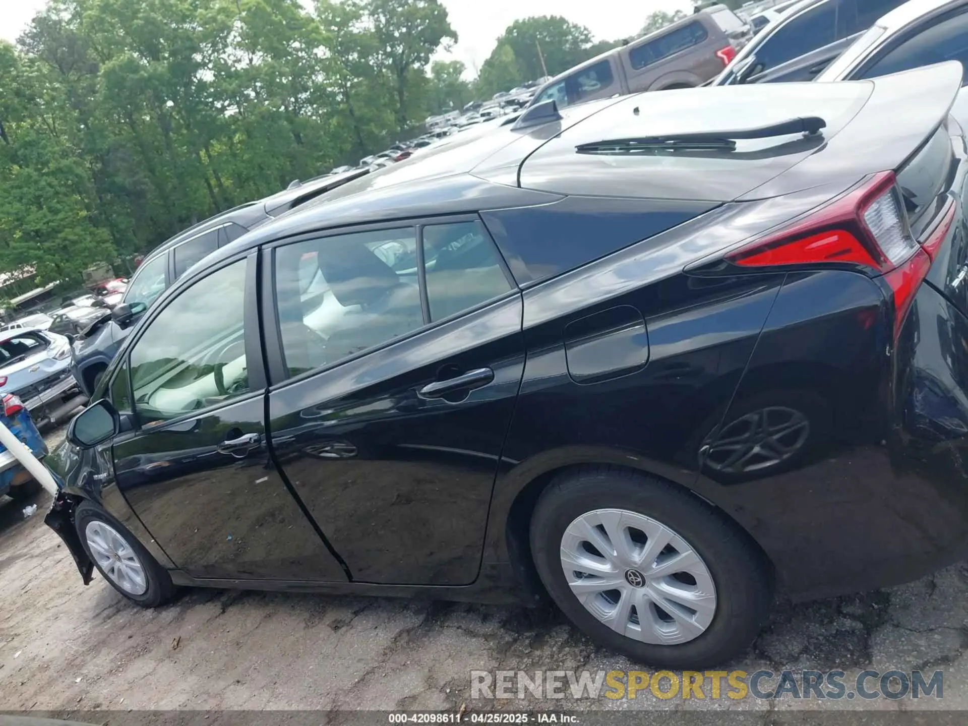 14 fotografías del automóvil dañado JTDKAMFU8N3181135 TOYOTA PRIUS 2022