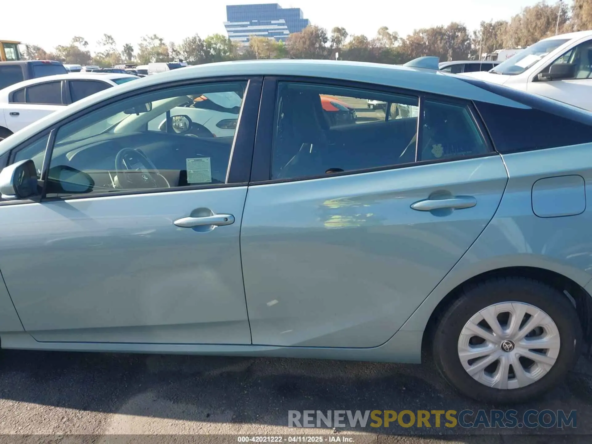 15 fotografías del automóvil dañado JTDKAMFU8N3188831 TOYOTA PRIUS 2022