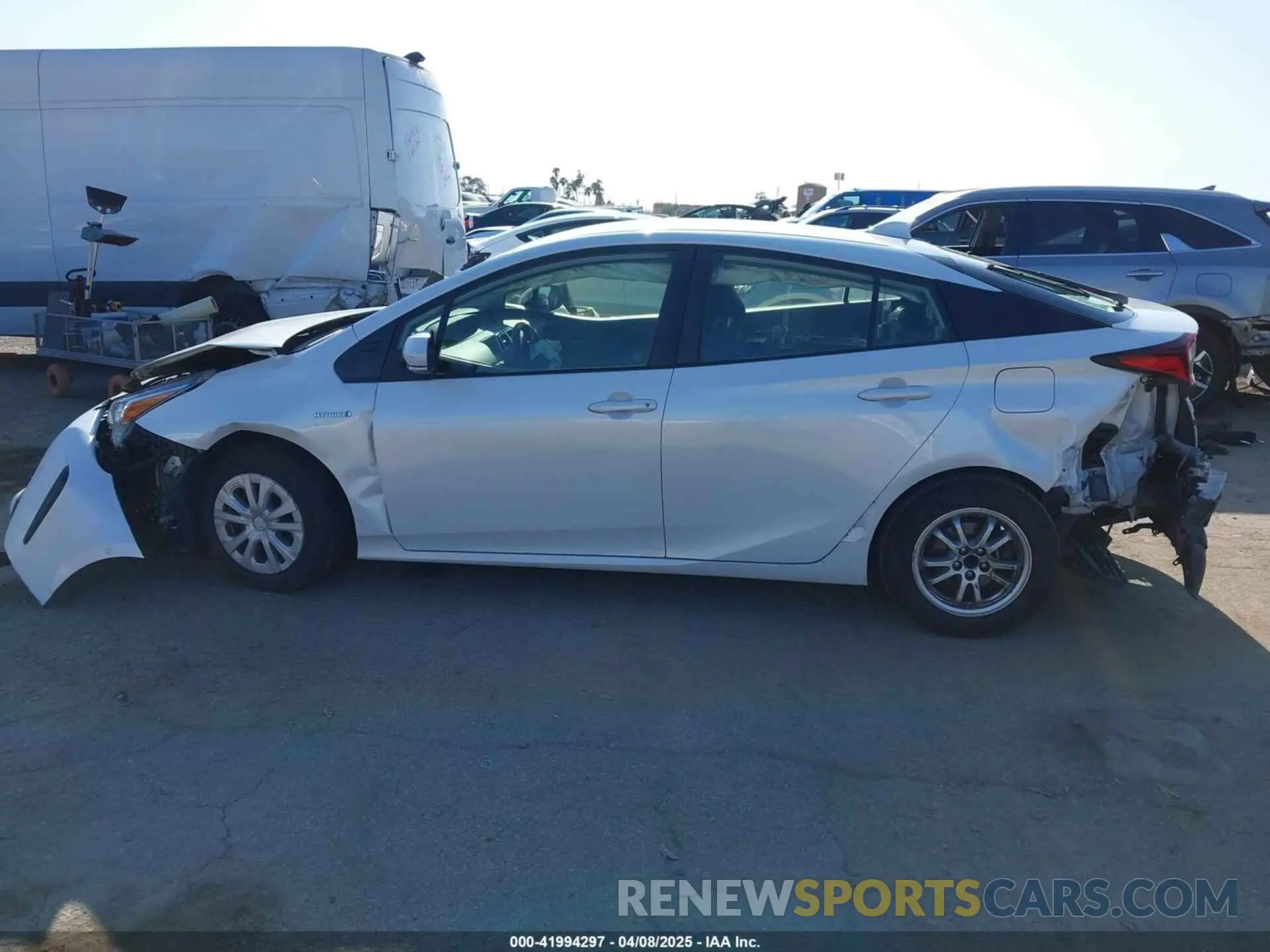 14 fotografías del automóvil dañado JTDKAMFU9N3154977 TOYOTA PRIUS 2022
