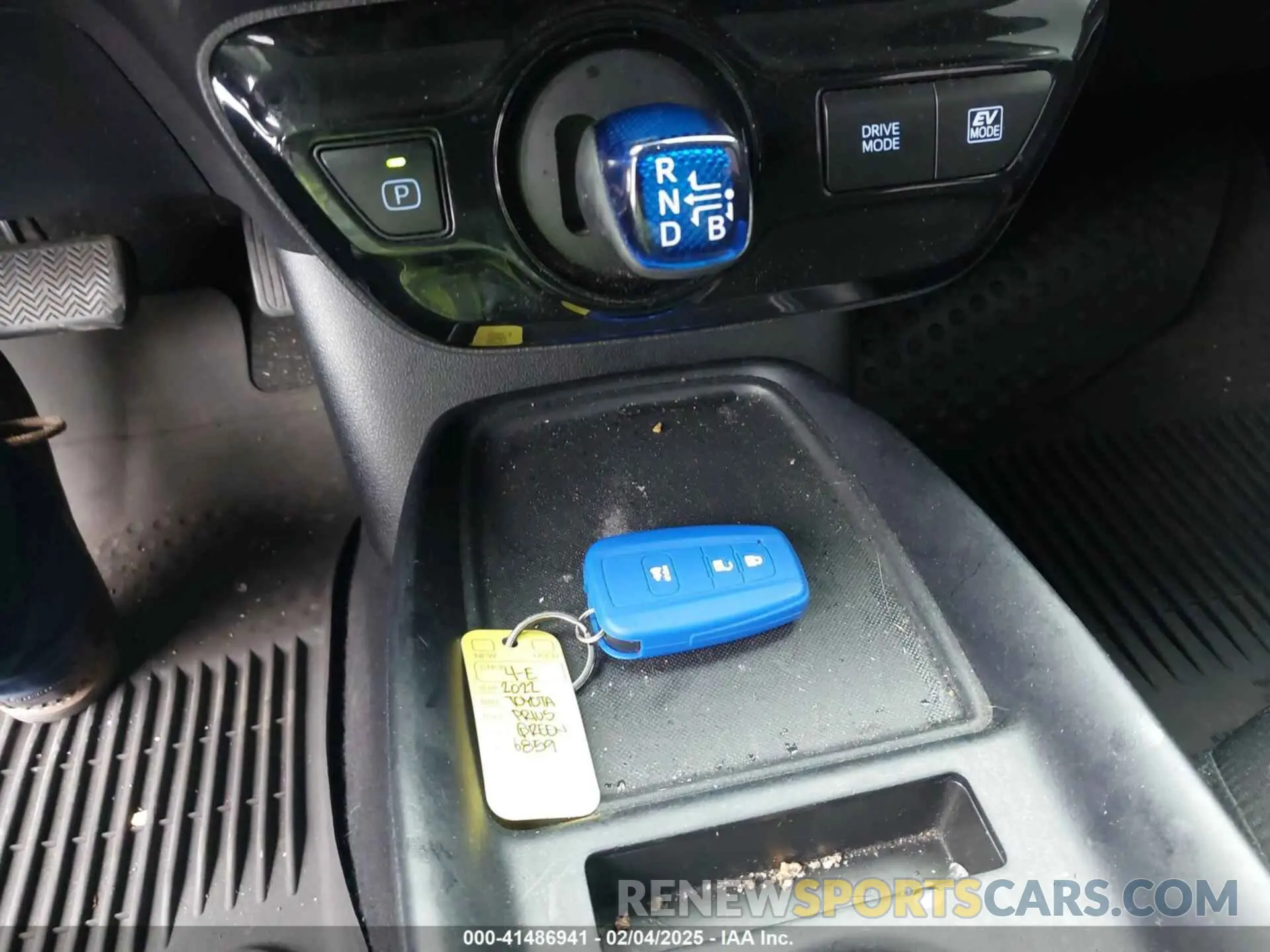 11 fotografías del automóvil dañado JTDKAMFU9N3186859 TOYOTA PRIUS 2022