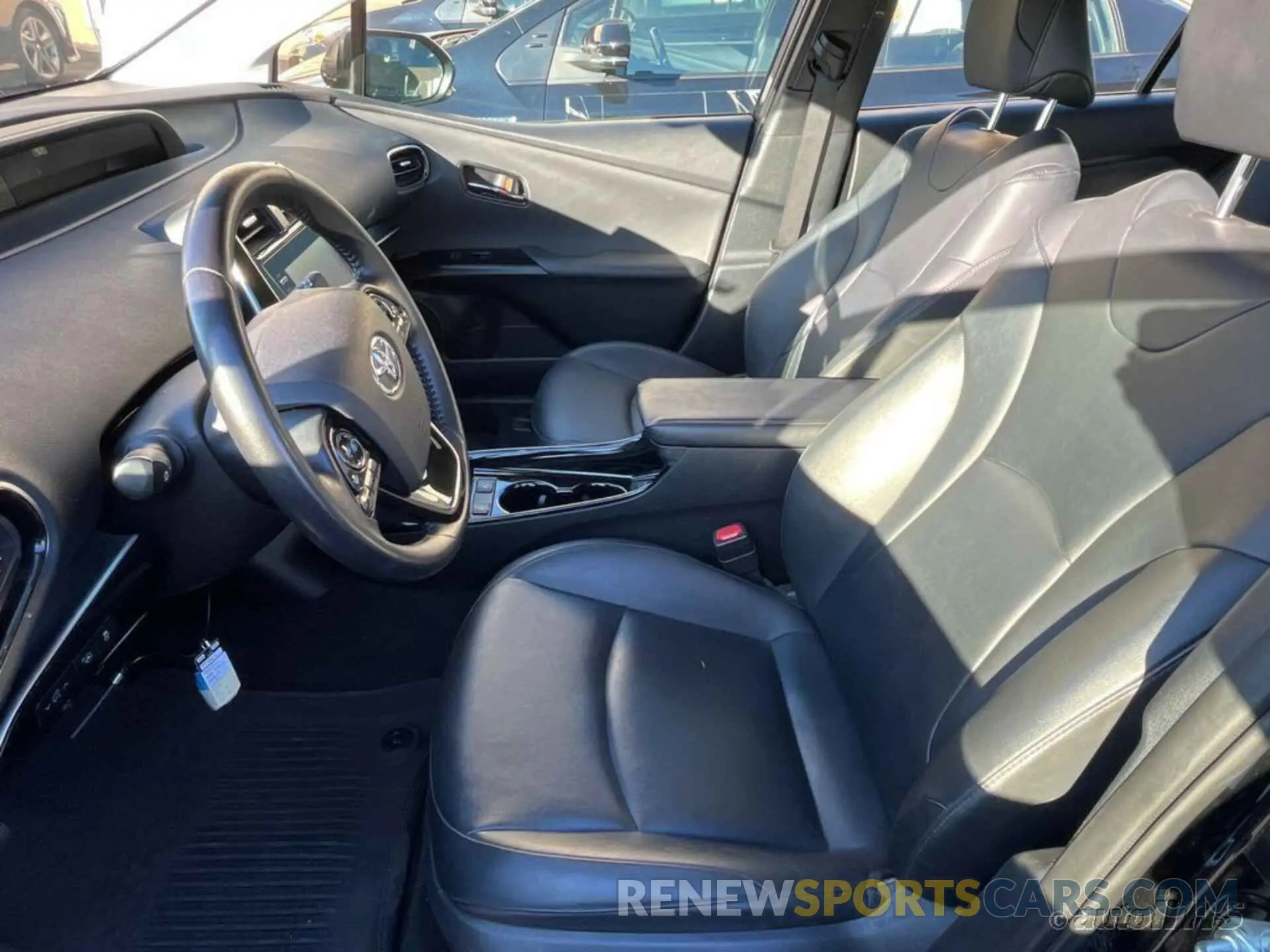 18 fotografías del automóvil dañado JTDKAMFUXN3161159 TOYOTA PRIUS 2022