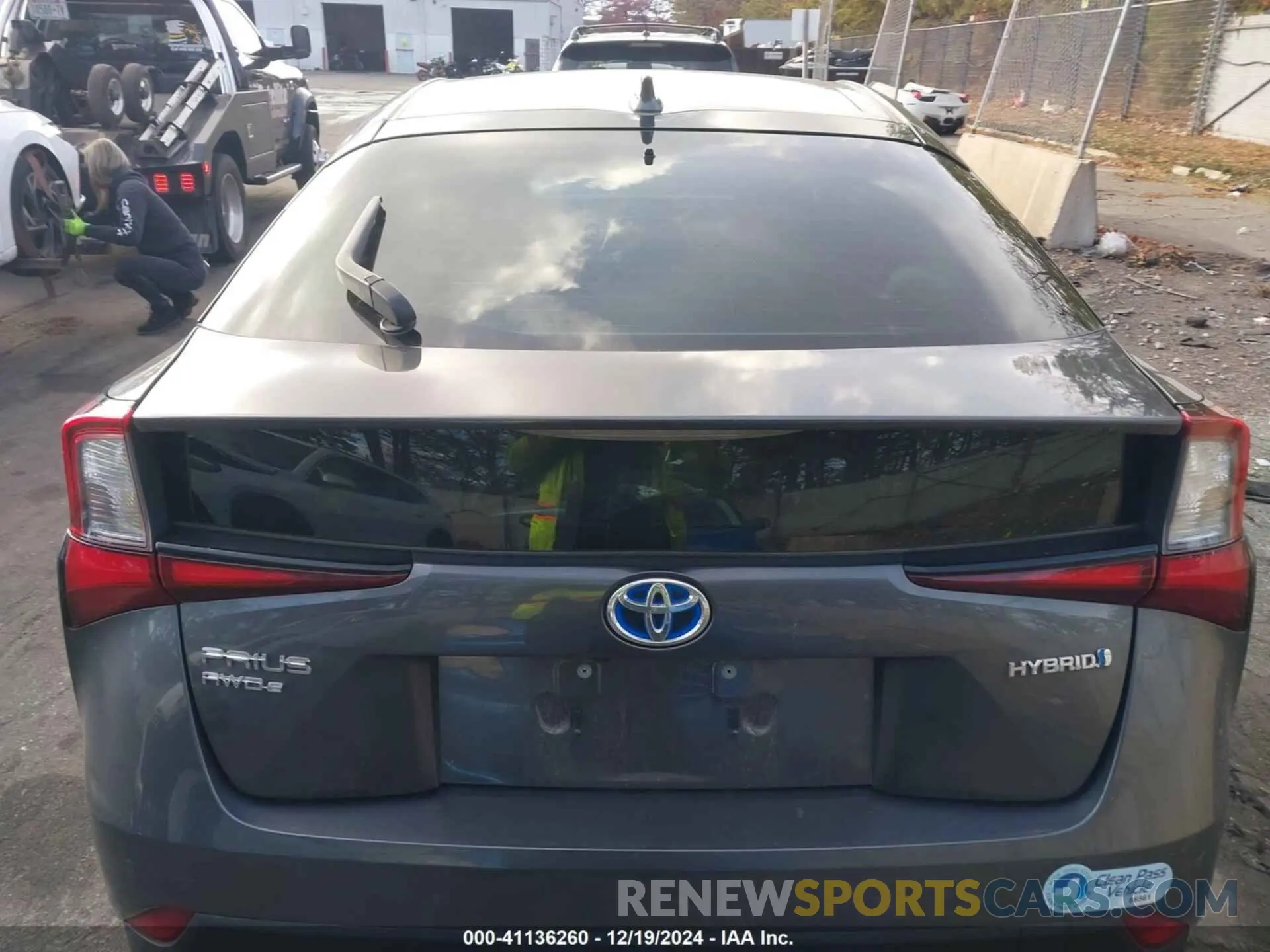 16 fotografías del automóvil dañado JTDL9MFU5N3032968 TOYOTA PRIUS 2022