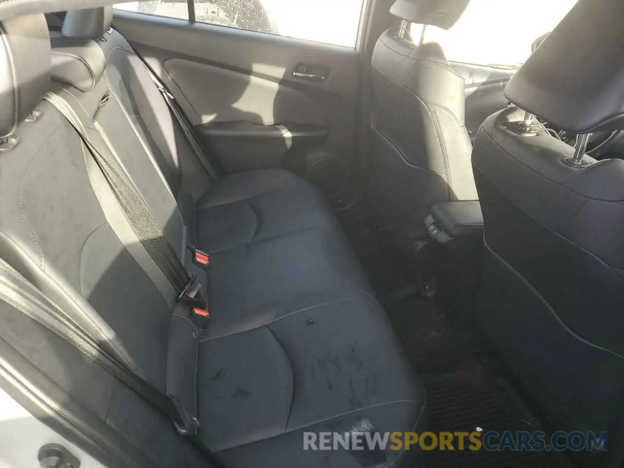10 fotografías del automóvil dañado JTDL9MFU5N3035935 TOYOTA PRIUS 2022