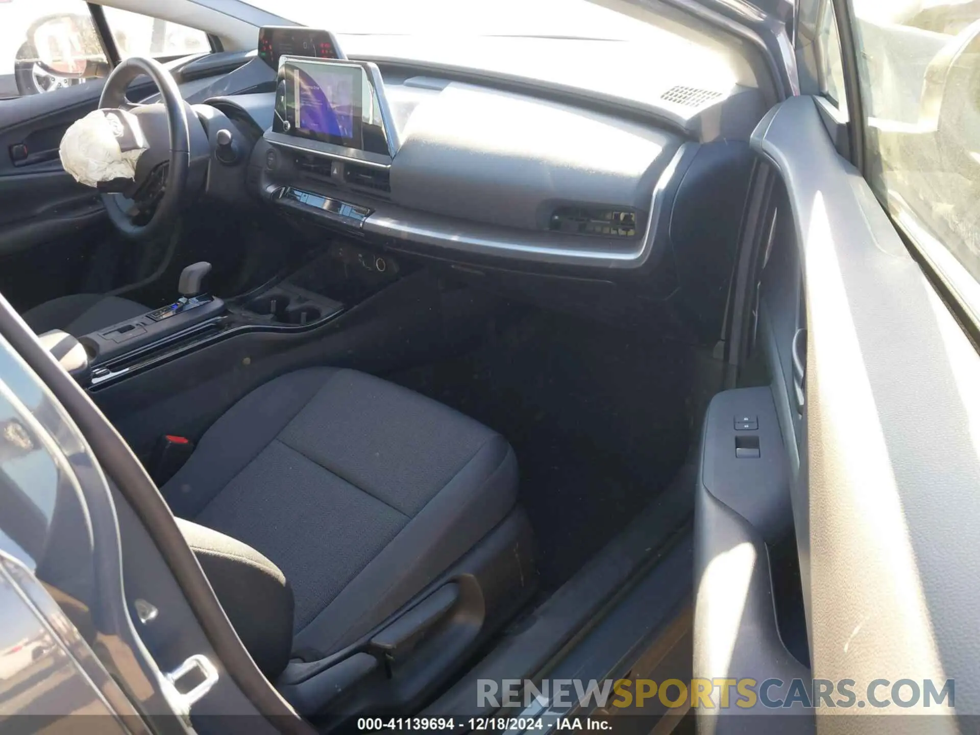 5 fotografías del automóvil dañado JTDACAAU0P3013309 TOYOTA PRIUS 2023