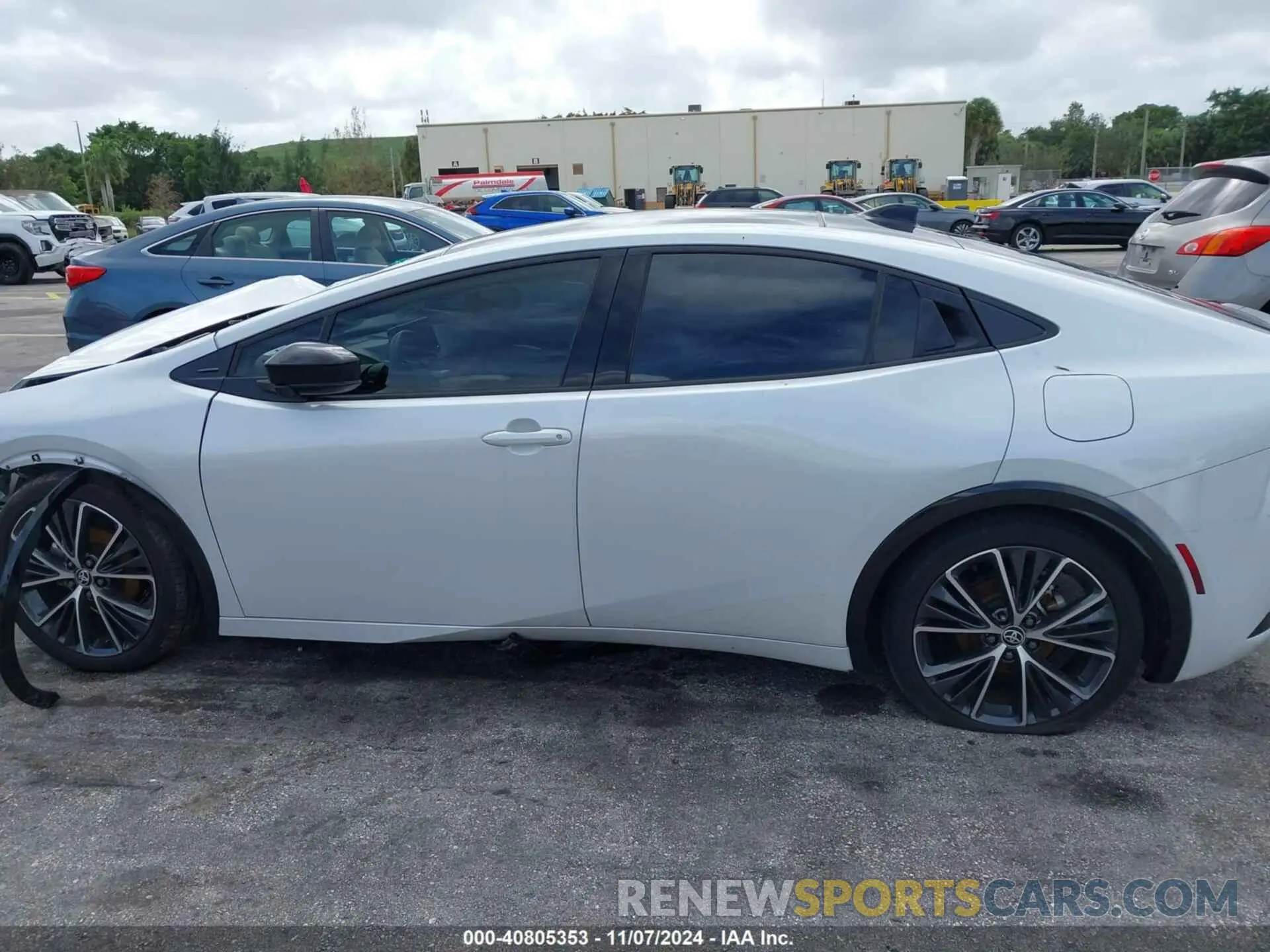 14 fotografías del automóvil dañado JTDACAAU1P3003100 TOYOTA PRIUS 2023