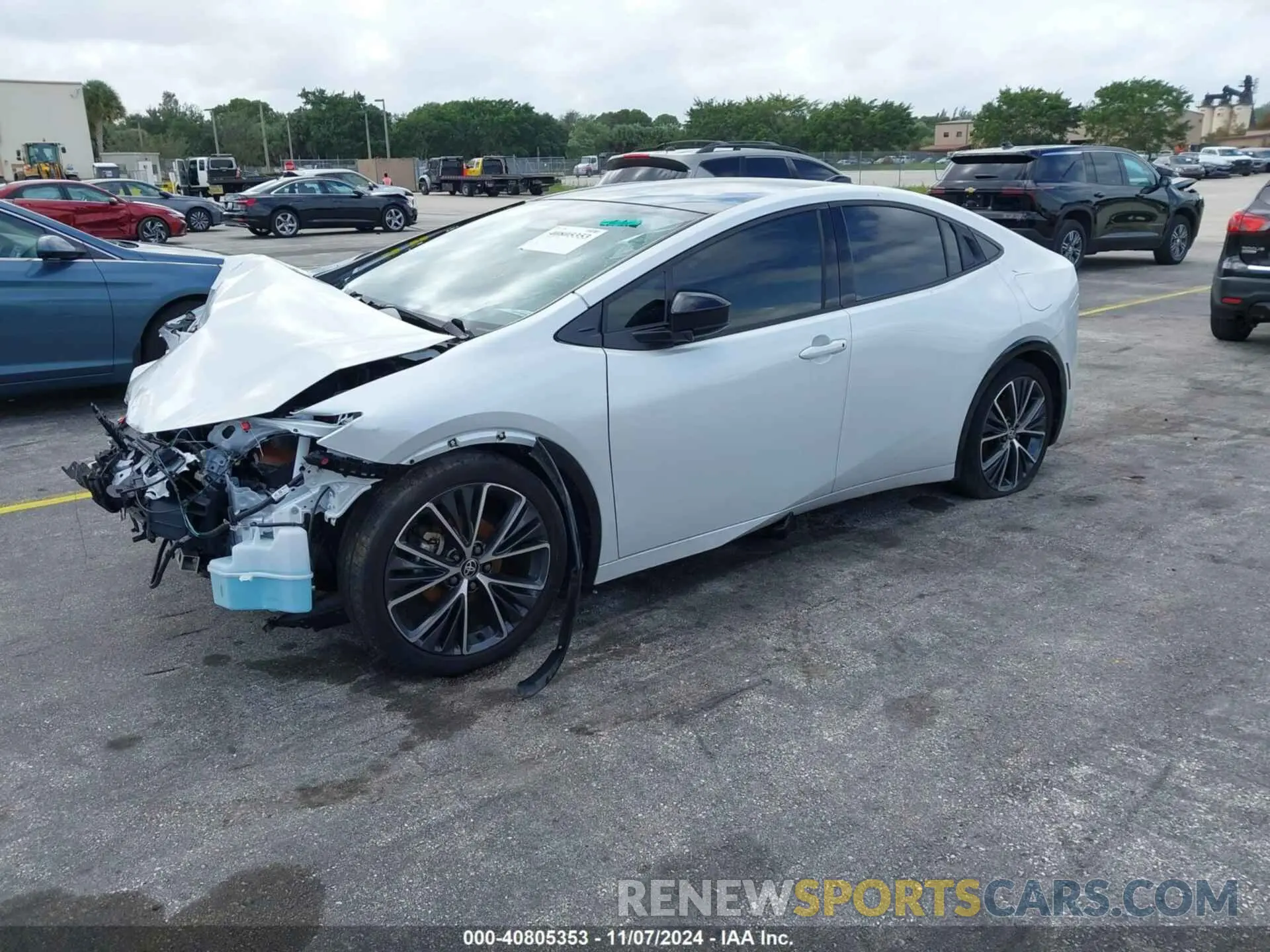 2 fotografías del automóvil dañado JTDACAAU1P3003100 TOYOTA PRIUS 2023