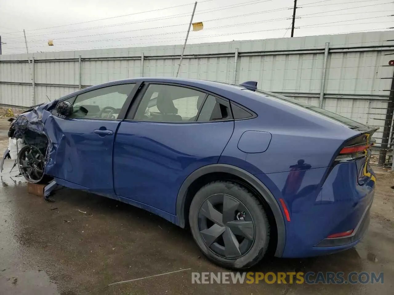2 fotografías del automóvil dañado JTDACAAU1P3007891 TOYOTA PRIUS 2023