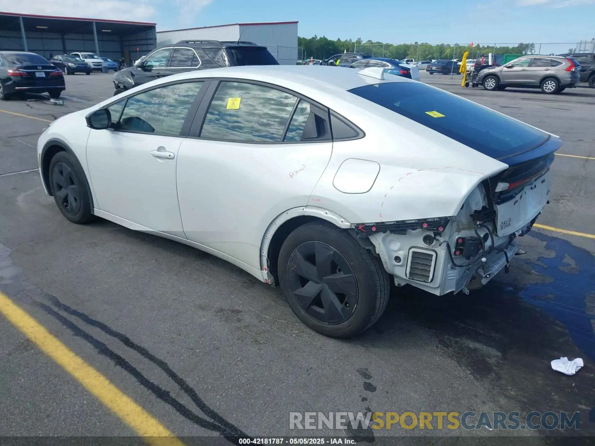 3 fotografías del automóvil dañado JTDACAAU4P3003995 TOYOTA PRIUS 2023