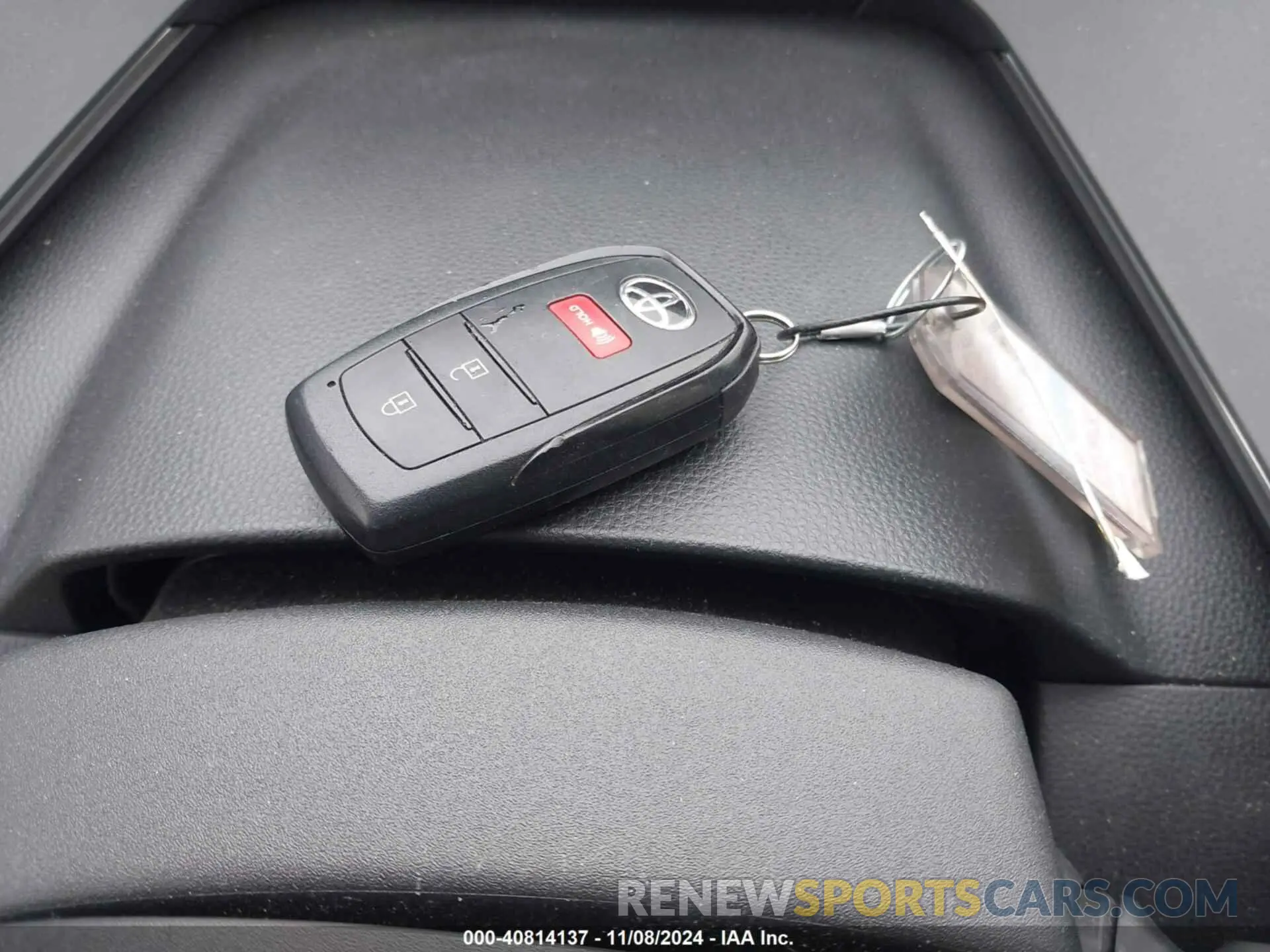 11 fotografías del automóvil dañado JTDACAAU4P3009537 TOYOTA PRIUS 2023