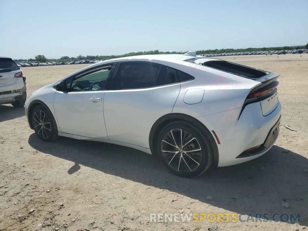 2 fotografías del automóvil dañado JTDACAAU4P3011045 TOYOTA PRIUS 2023
