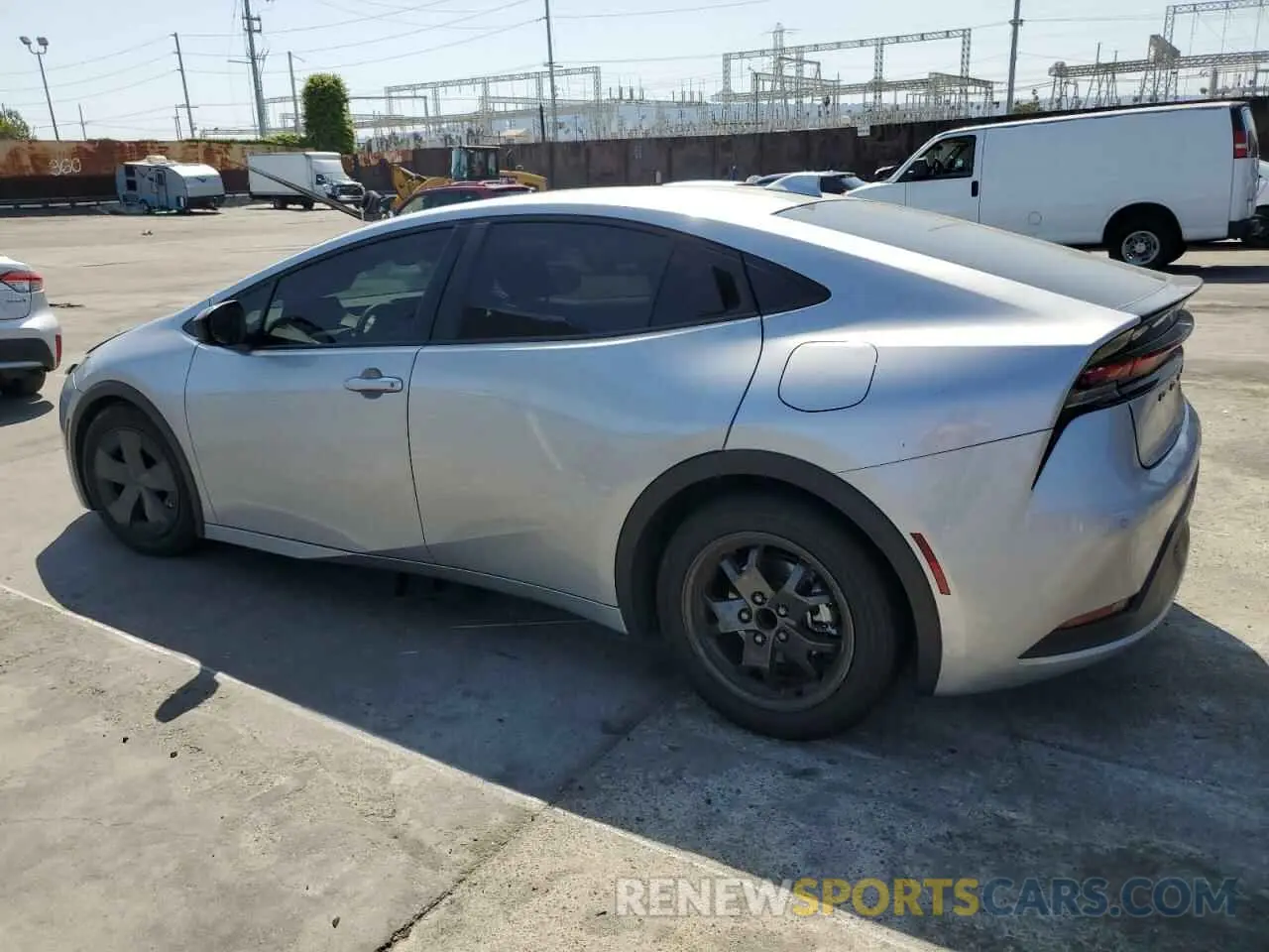 2 fotografías del automóvil dañado JTDACAAU5P3014147 TOYOTA PRIUS 2023
