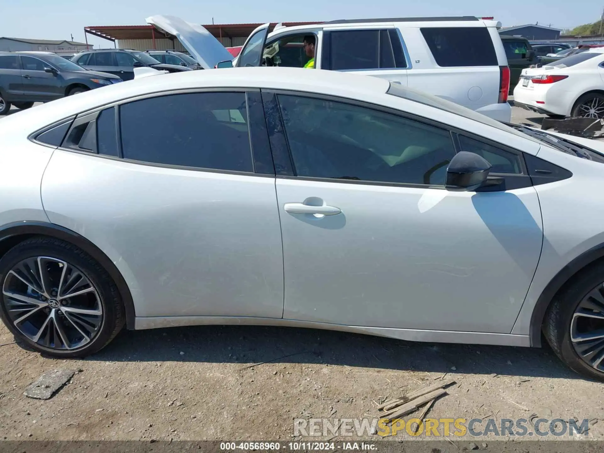 13 fotografías del automóvil dañado JTDACAAU6P3011869 TOYOTA PRIUS 2023