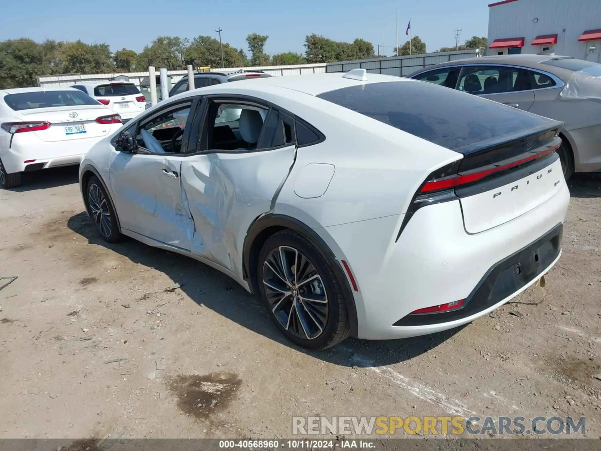 3 fotografías del automóvil dañado JTDACAAU6P3011869 TOYOTA PRIUS 2023