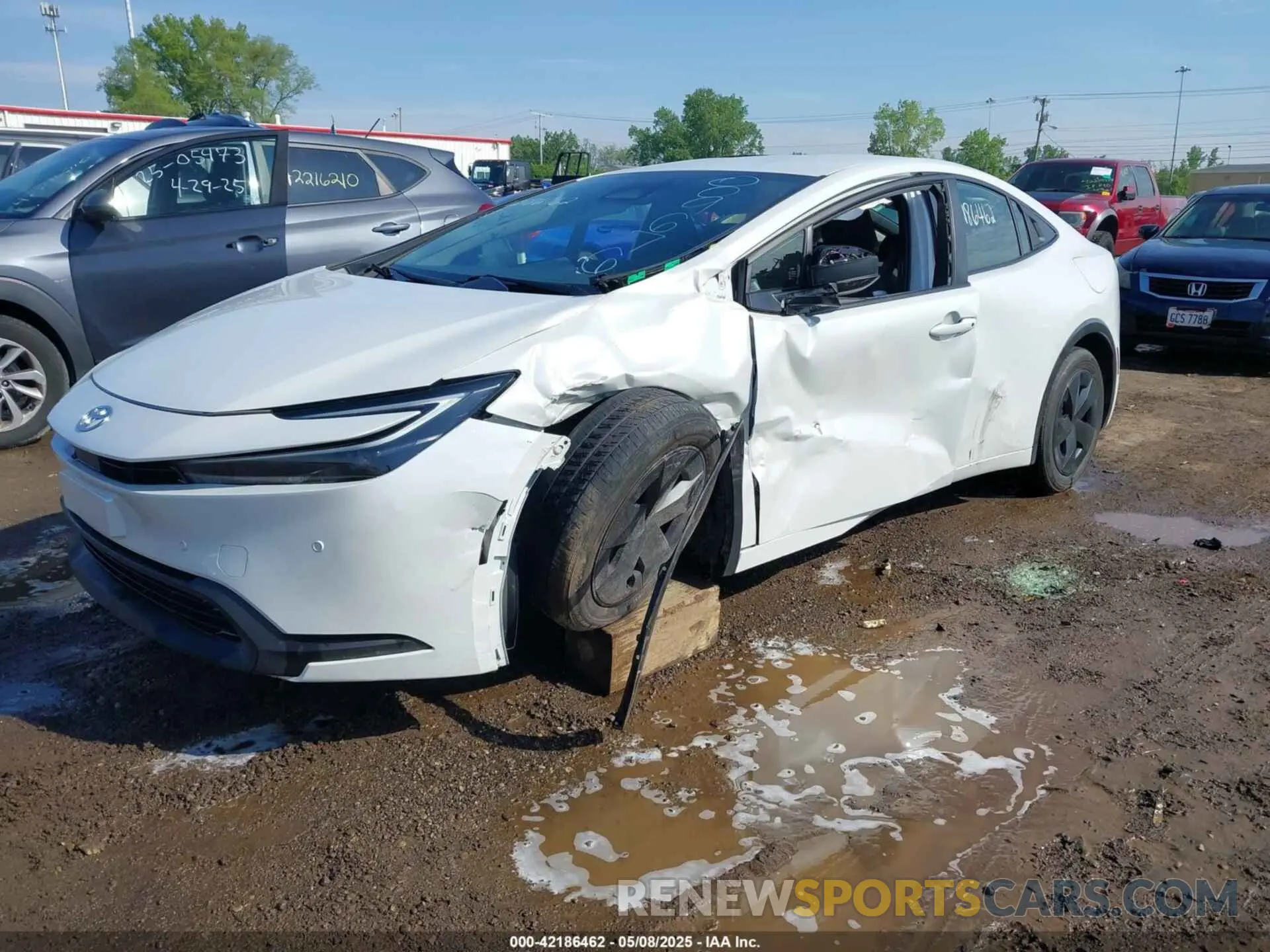 2 fotografías del automóvil dañado JTDACAAU7P3009676 TOYOTA PRIUS 2023