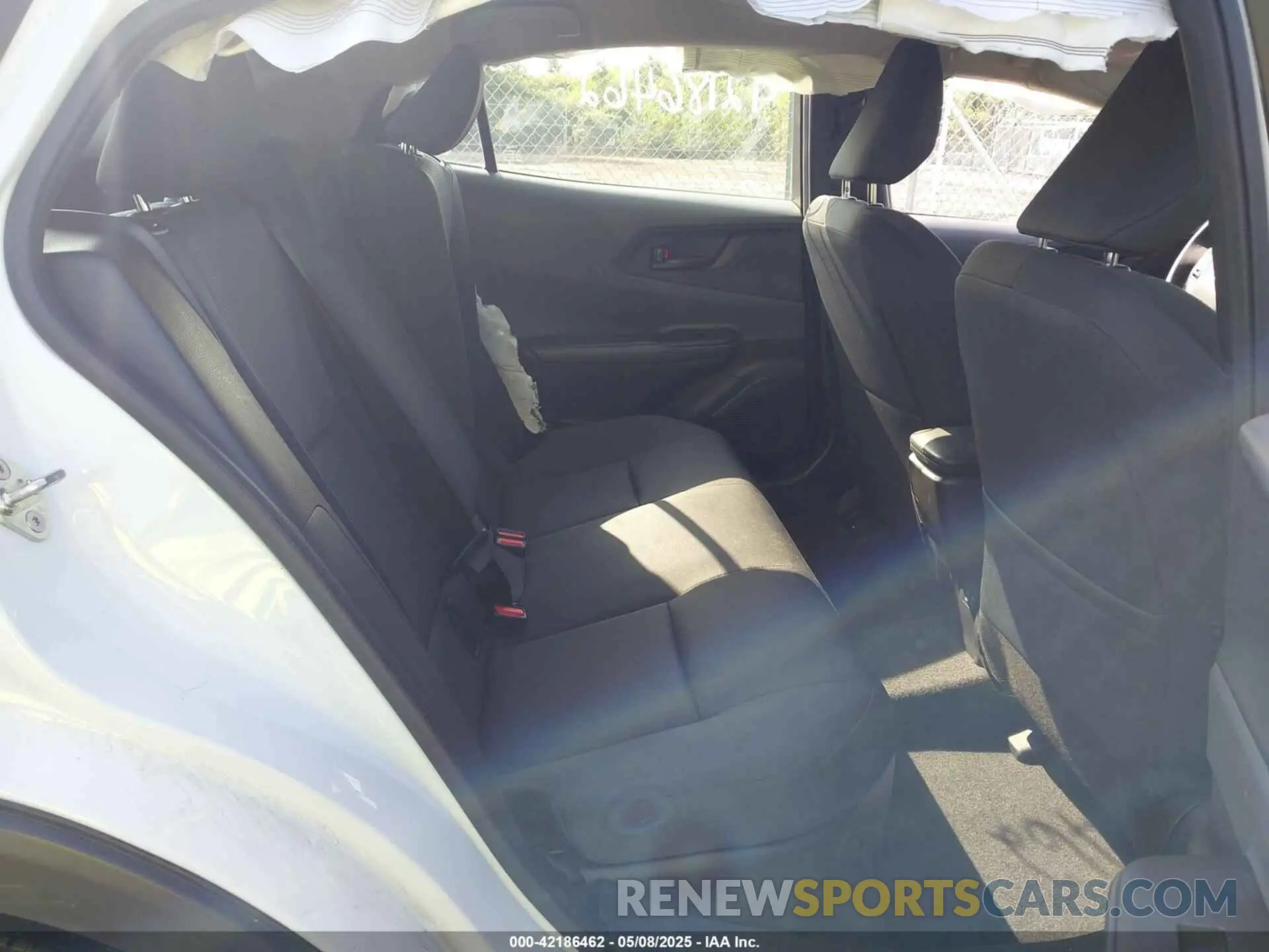 8 fotografías del automóvil dañado JTDACAAU7P3009676 TOYOTA PRIUS 2023