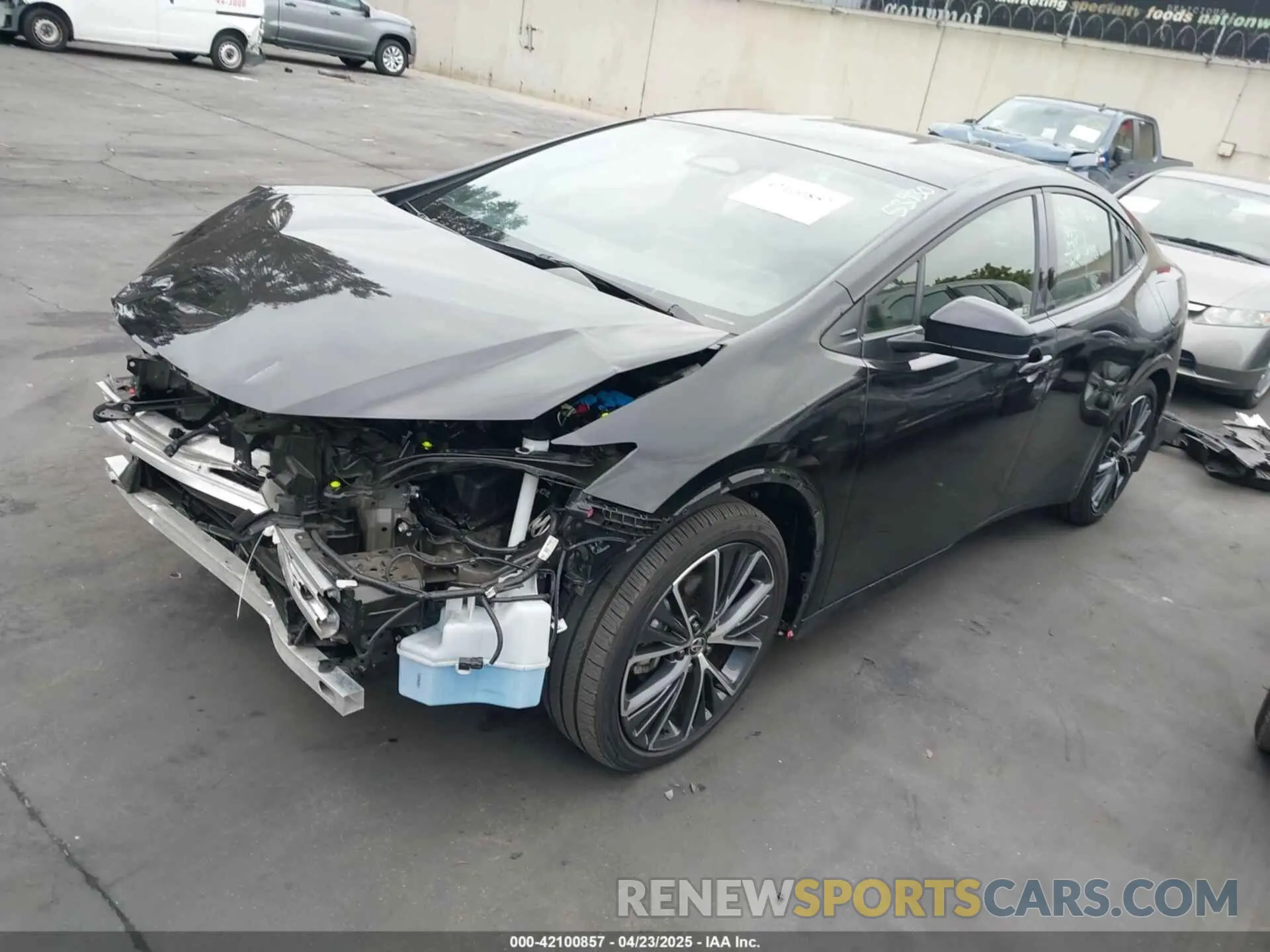 2 fotografías del automóvil dañado JTDACAAU7P3010701 TOYOTA PRIUS 2023