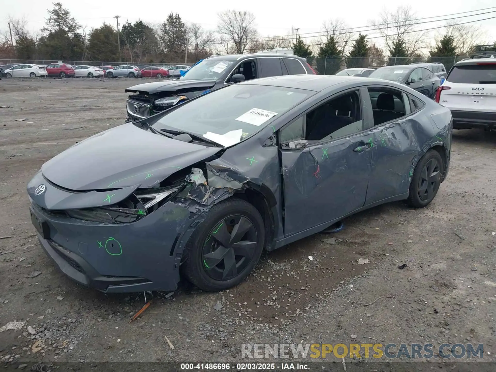 2 fotografías del automóvil dañado JTDACAAUXP3000714 TOYOTA PRIUS 2023