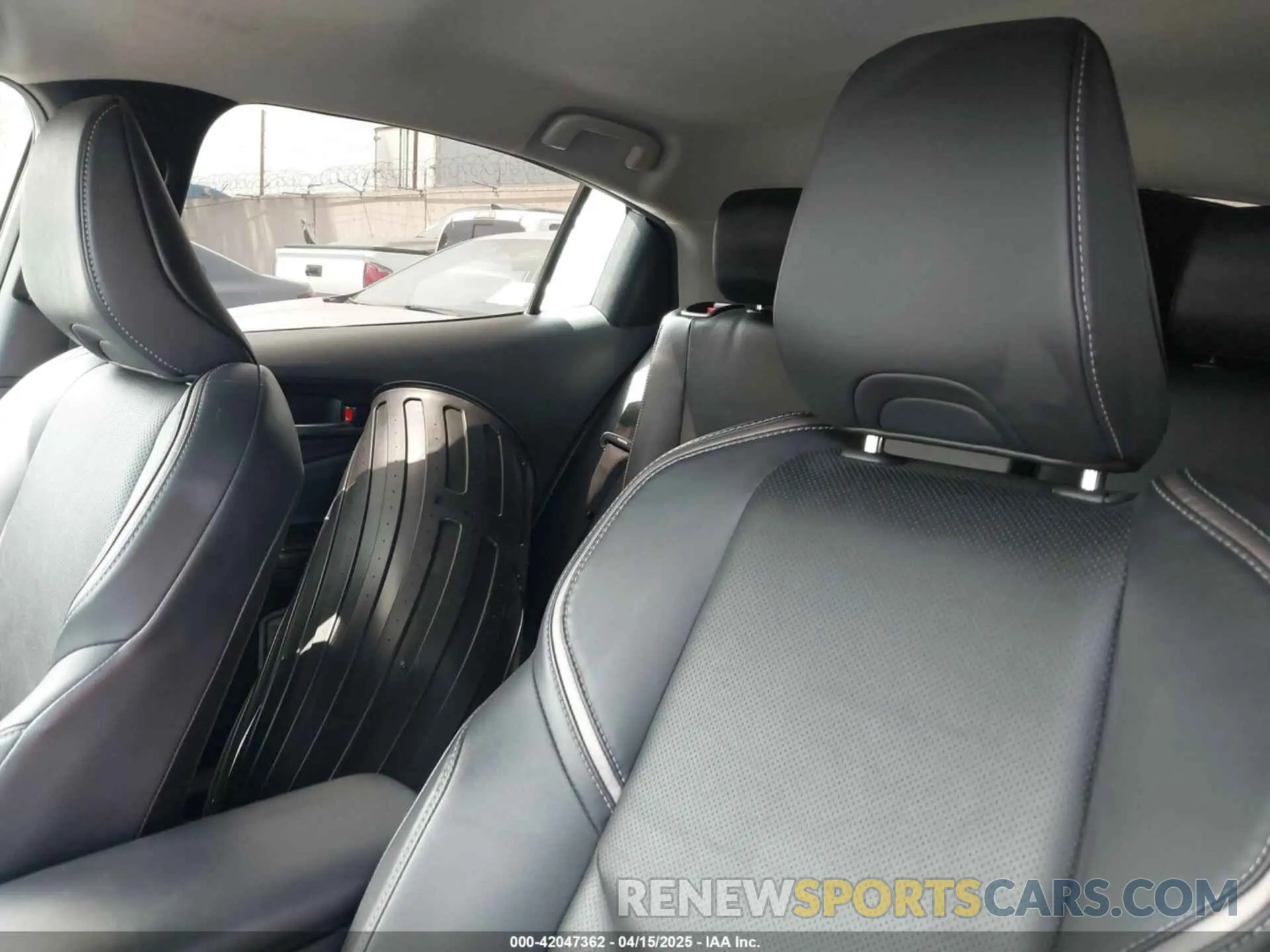 22 fotografías del automóvil dañado JTDACAAUXP3006206 TOYOTA PRIUS 2023