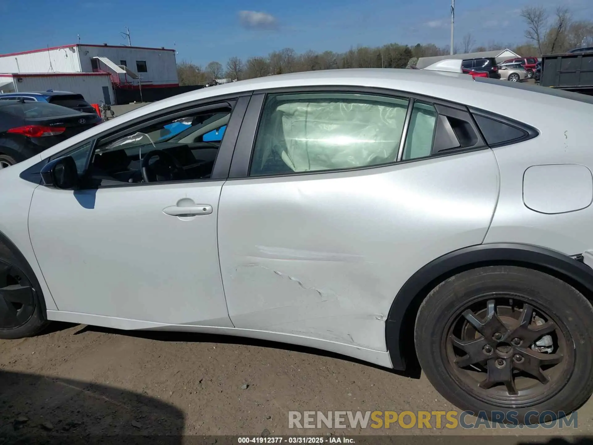 14 fotografías del automóvil dañado JTDACAAUXP3010983 TOYOTA PRIUS 2023