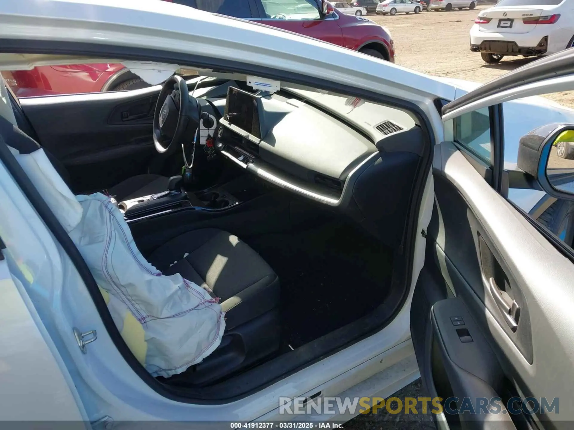 5 fotografías del automóvil dañado JTDACAAUXP3010983 TOYOTA PRIUS 2023
