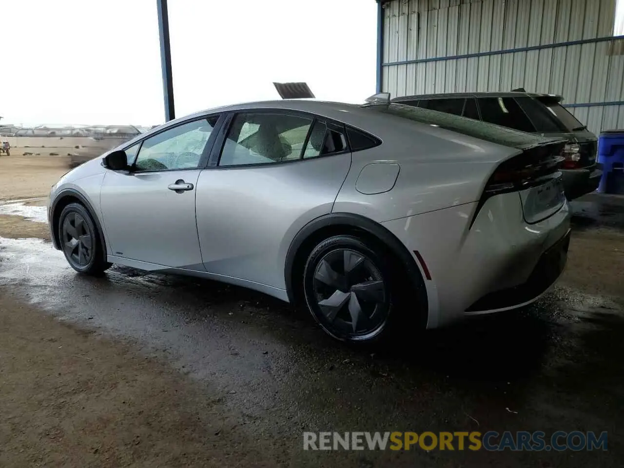 2 fotografías del automóvil dañado JTDADABU4P3002325 TOYOTA PRIUS 2023