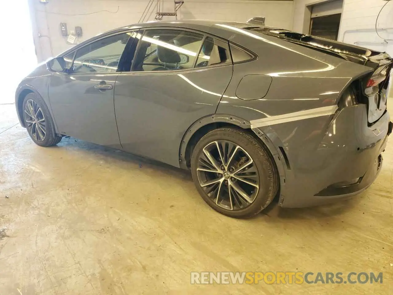 2 fotografías del automóvil dañado JTDADABU7P3004165 TOYOTA PRIUS 2023