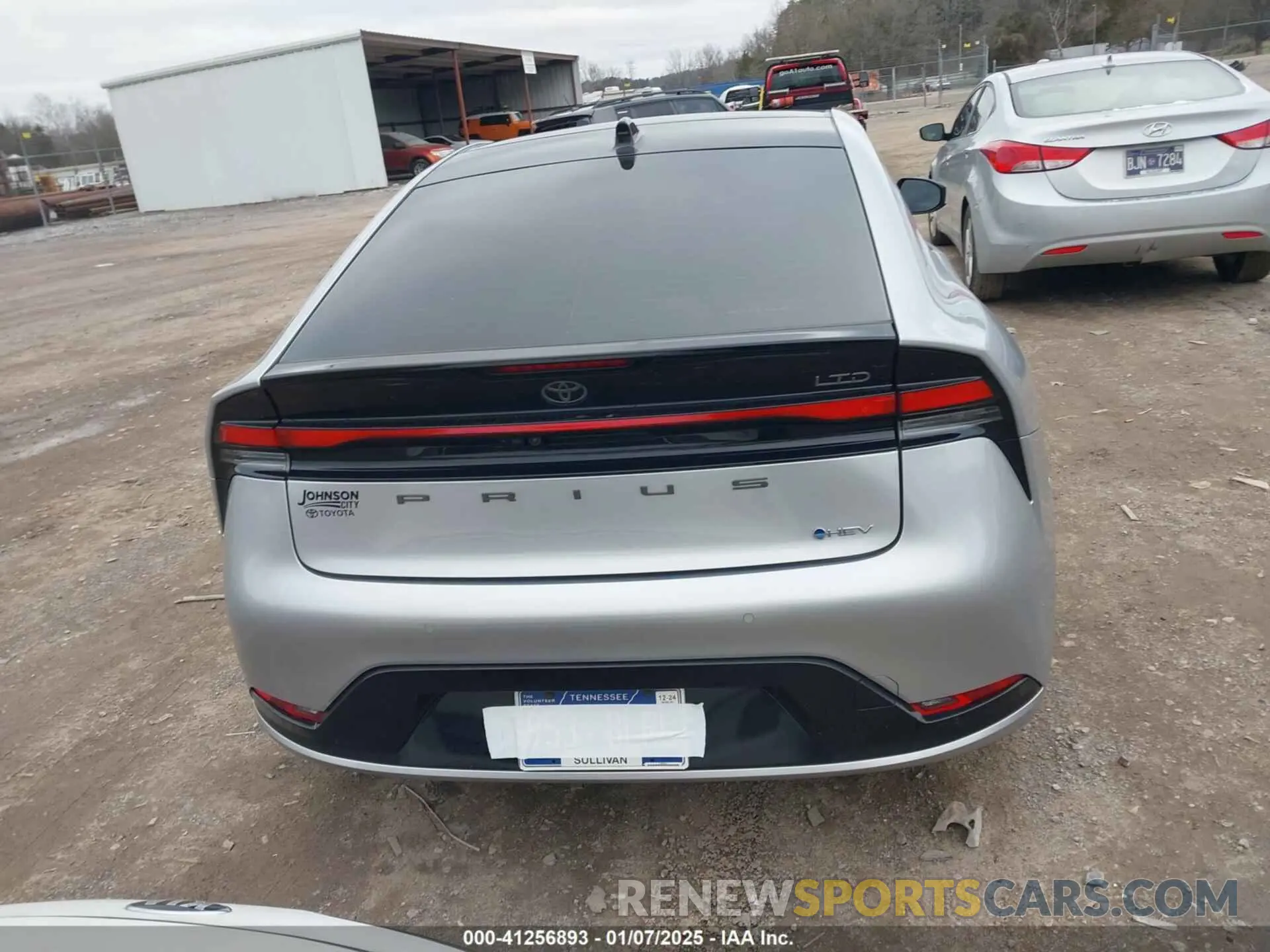 16 fotografías del automóvil dañado JTDACAAU0R3015094 TOYOTA PRIUS 2024