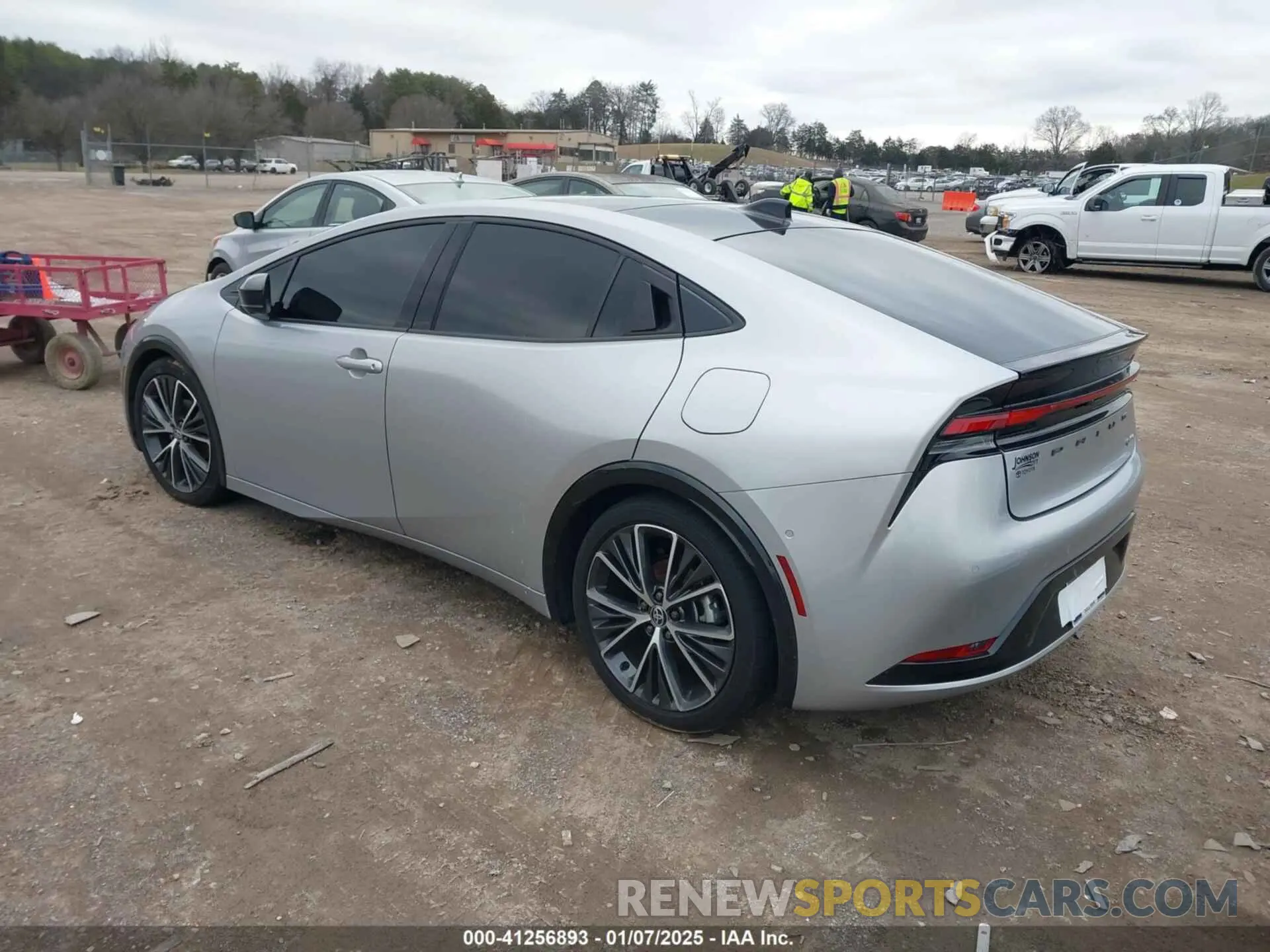 3 fotografías del automóvil dañado JTDACAAU0R3015094 TOYOTA PRIUS 2024