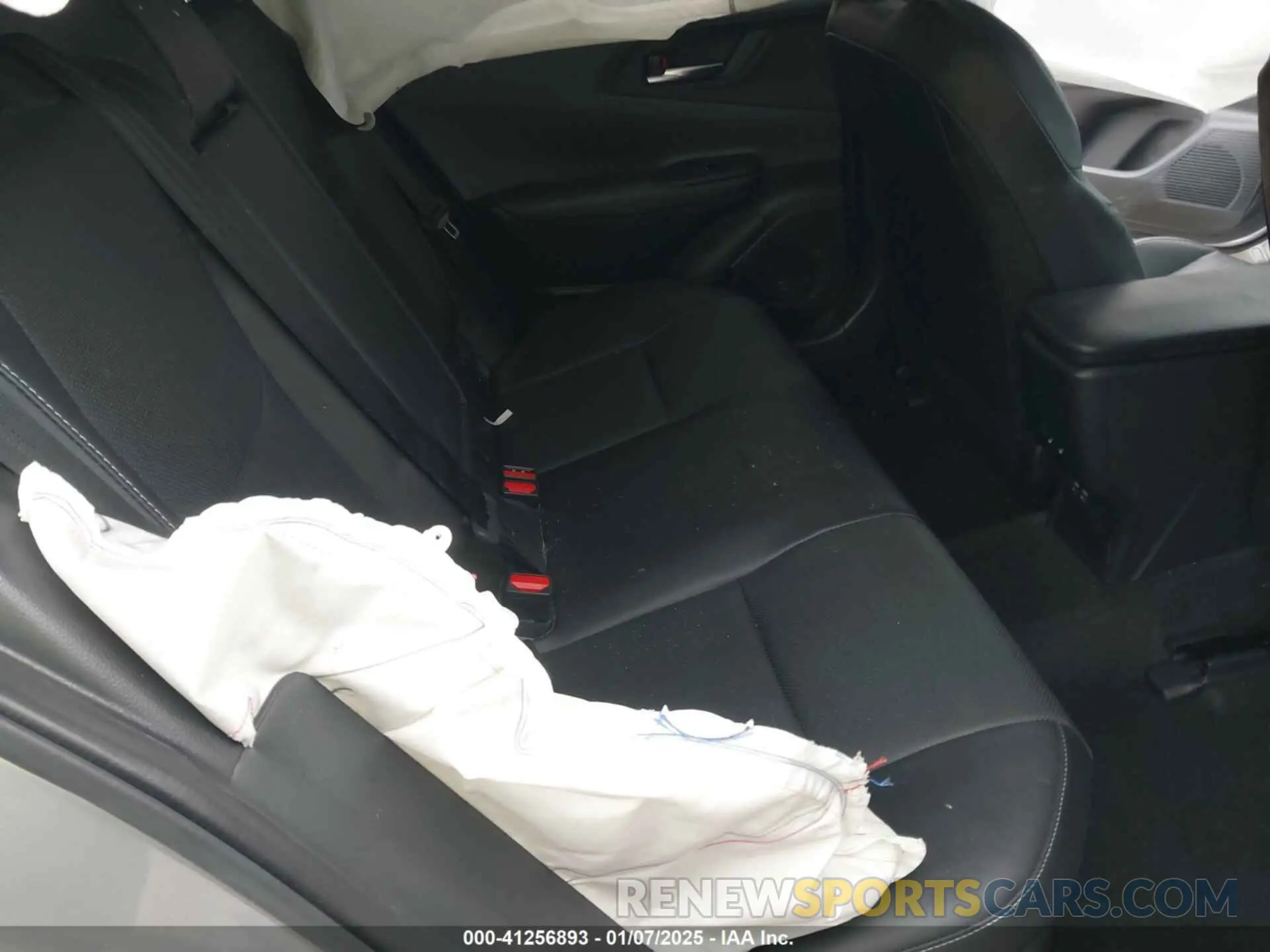 8 fotografías del automóvil dañado JTDACAAU0R3015094 TOYOTA PRIUS 2024