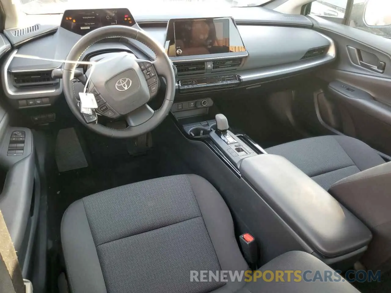 8 fotografías del automóvil dañado JTDACAAU0R3024961 TOYOTA PRIUS 2024