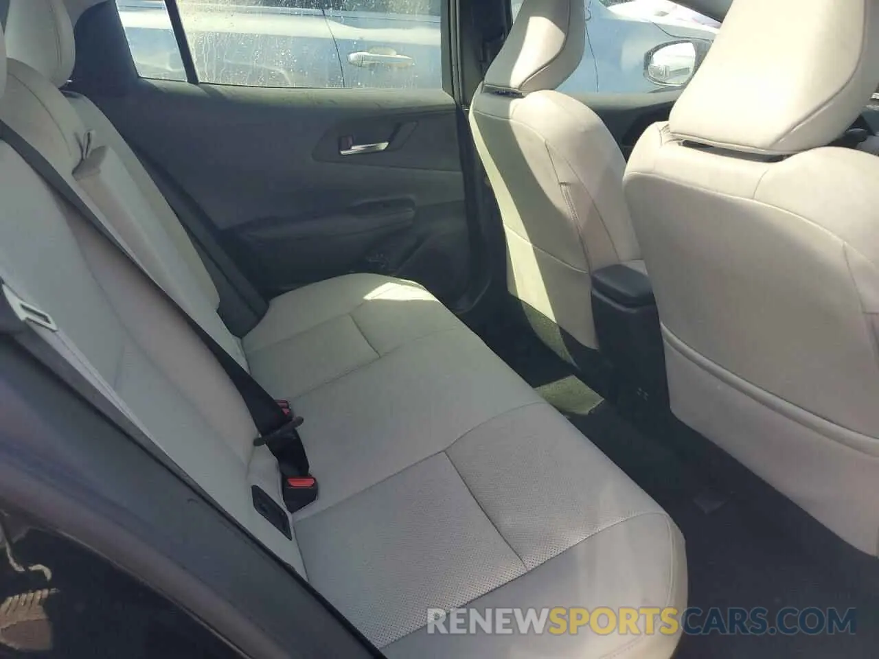 10 fotografías del automóvil dañado JTDACAAU0R3026886 TOYOTA PRIUS 2024