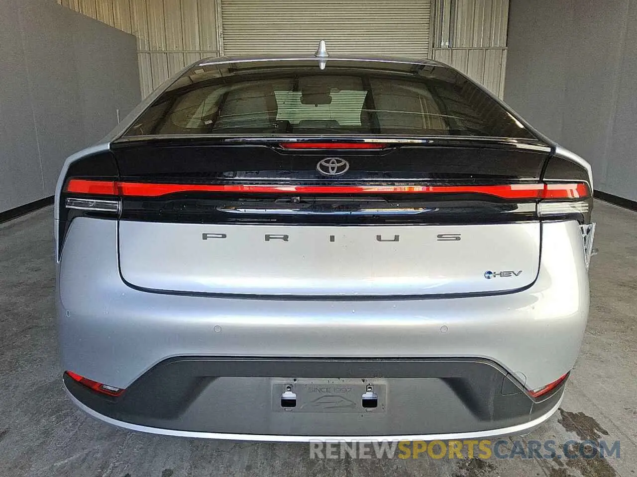 6 fotografías del automóvil dañado JTDACAAU1R3023897 TOYOTA PRIUS 2024