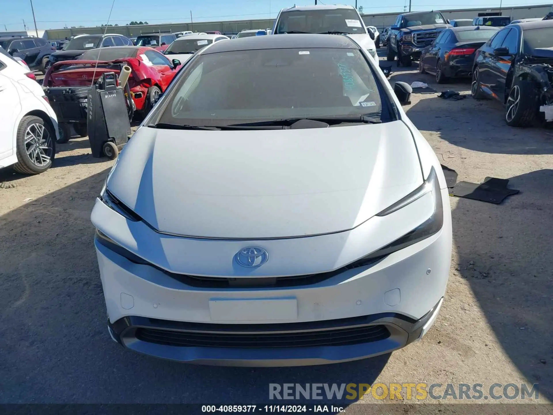 12 fotografías del automóvil dañado JTDACAAU3R3018992 TOYOTA PRIUS 2024