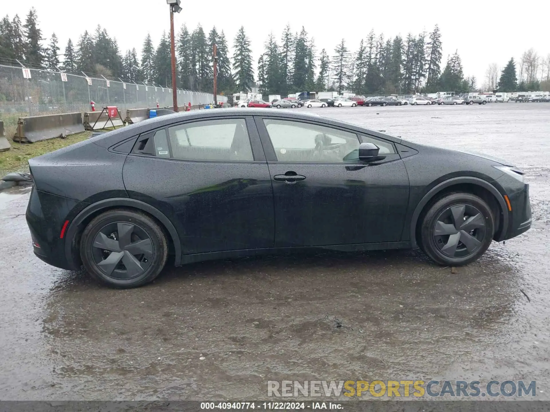13 fotografías del automóvil dañado JTDACAAU3R3024825 TOYOTA PRIUS 2024