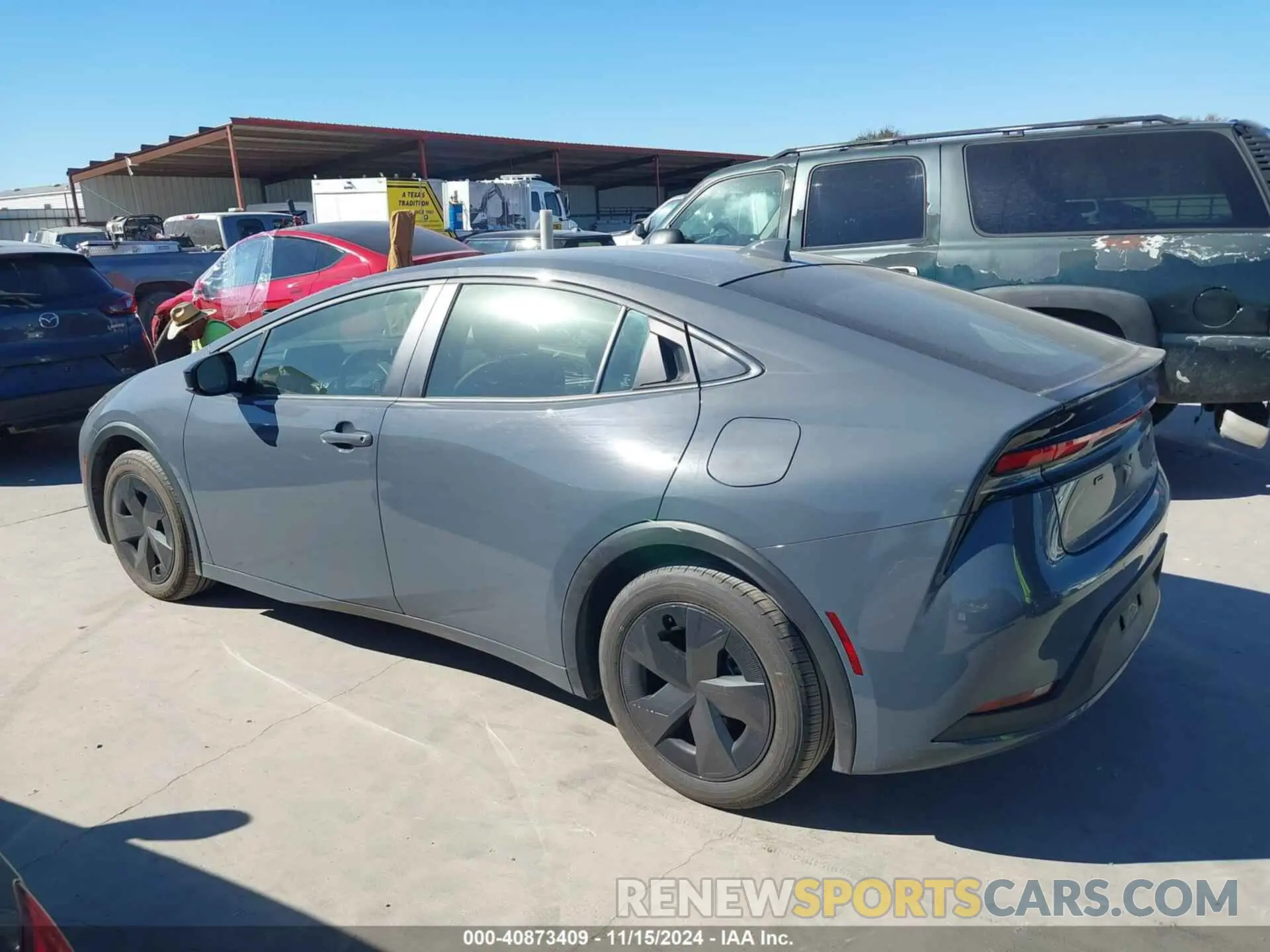 14 fotografías del automóvil dañado JTDACAAU3R3025649 TOYOTA PRIUS 2024