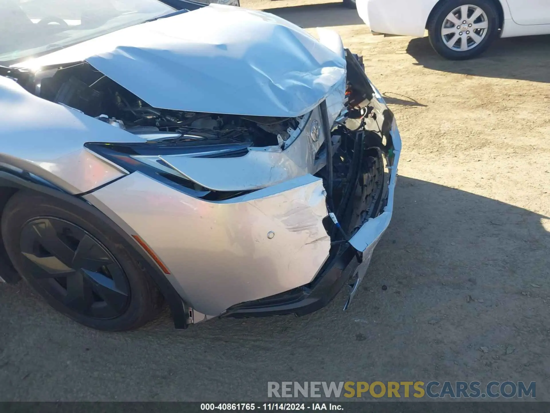 17 fotografías del automóvil dañado JTDACAAU4R3017916 TOYOTA PRIUS 2024