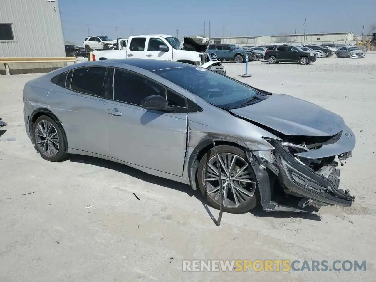 4 fotografías del automóvil dañado JTDACAAU4R3033761 TOYOTA PRIUS 2024