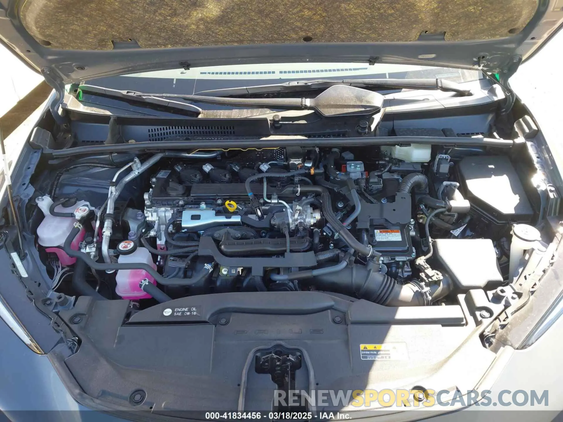 10 fotografías del automóvil dañado JTDACAAU4R3039009 TOYOTA PRIUS 2024