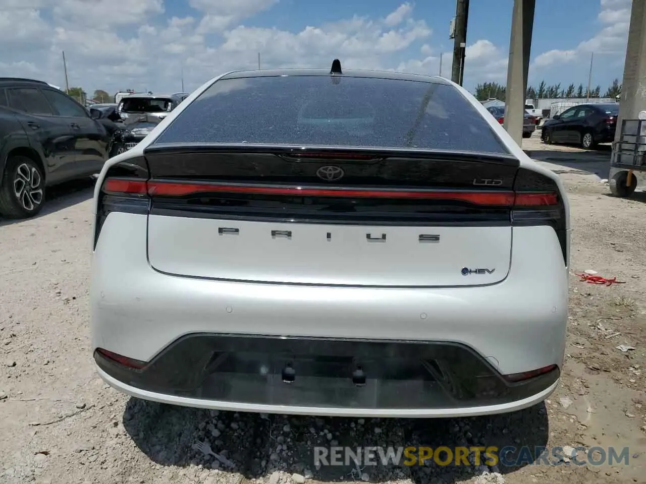 6 fotografías del automóvil dañado JTDACAAU5R3031775 TOYOTA PRIUS 2024