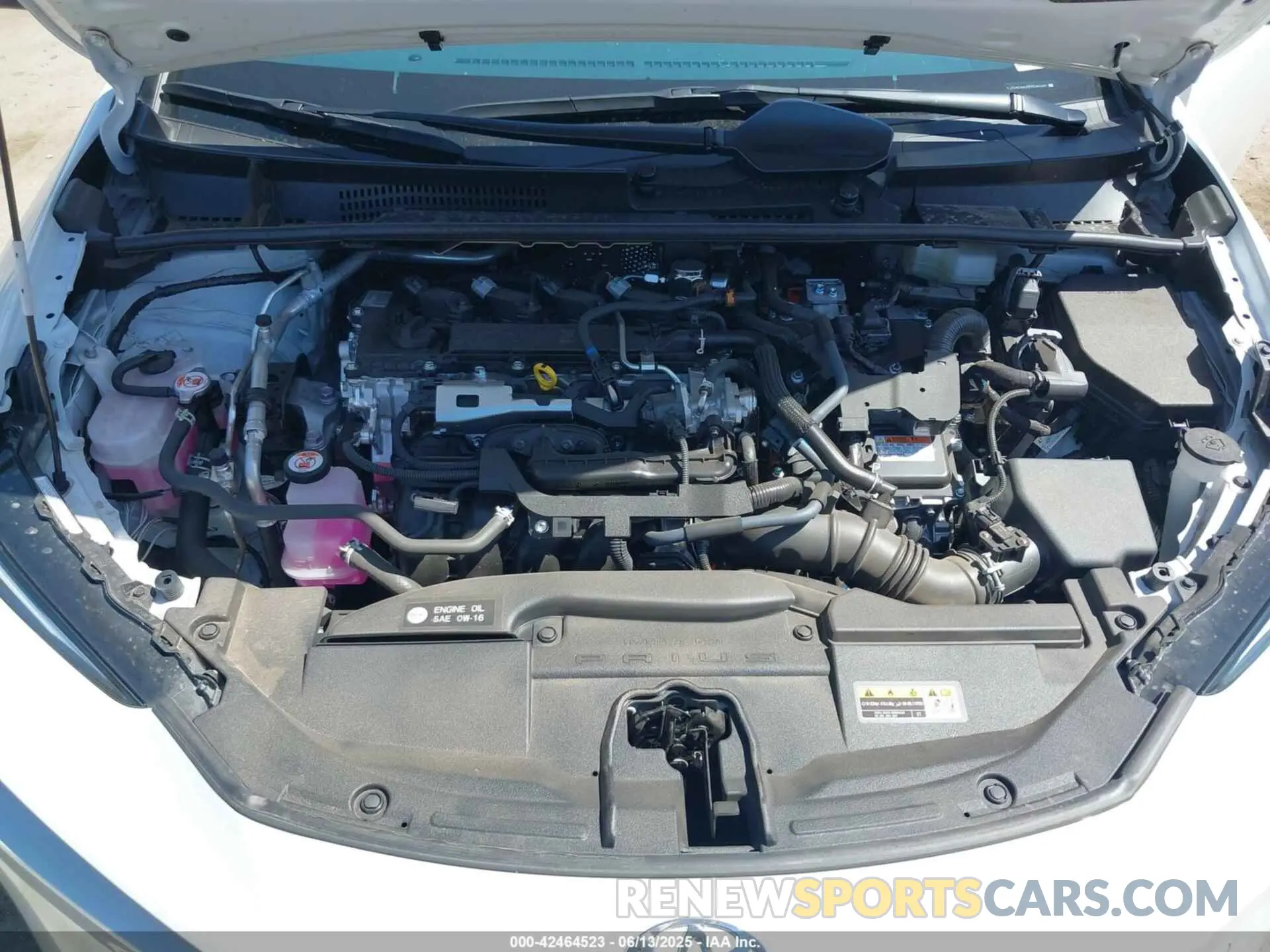 10 fotografías del automóvil dañado JTDACAAU5R3046244 TOYOTA PRIUS 2024
