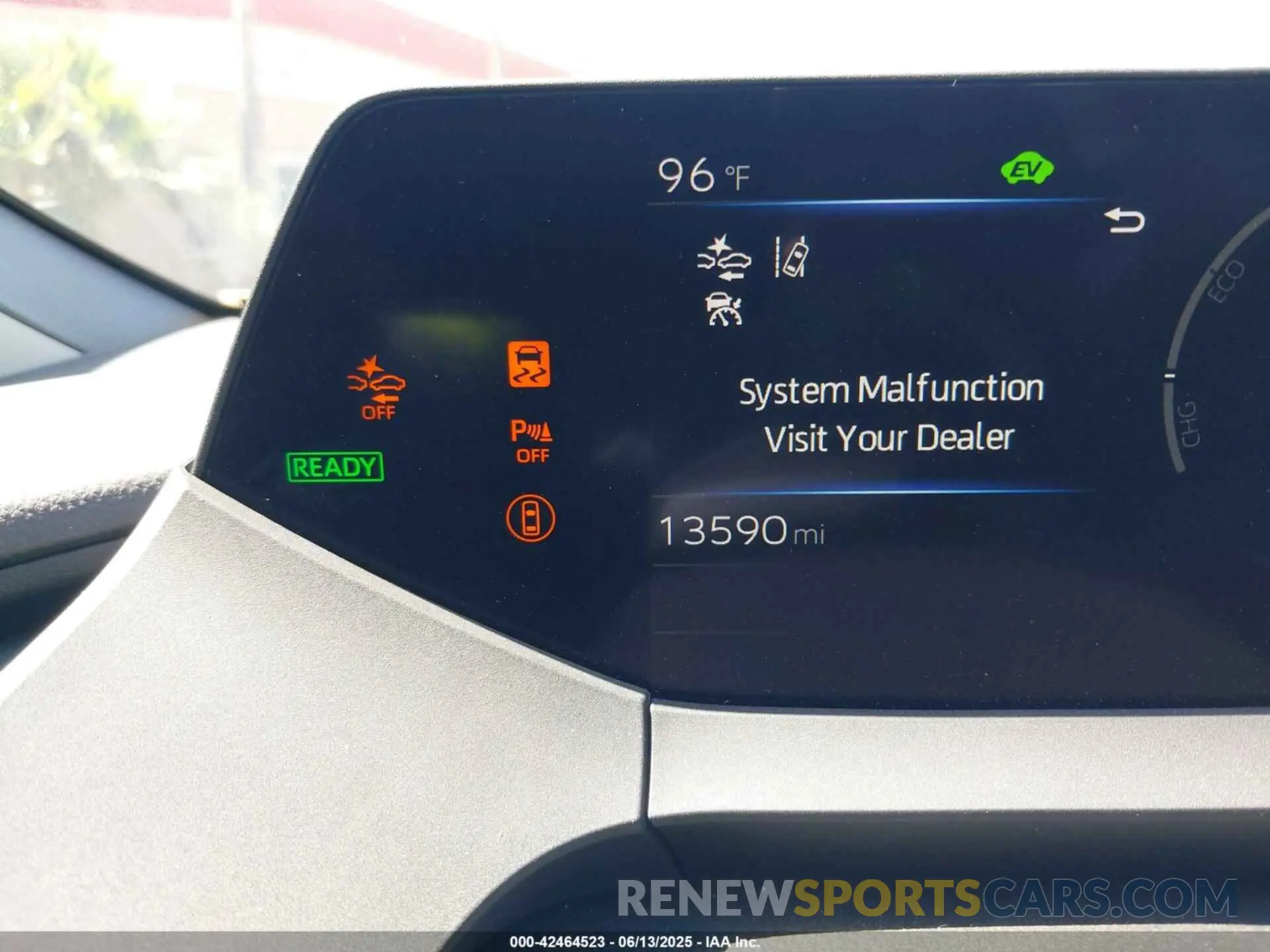 16 fotografías del automóvil dañado JTDACAAU5R3046244 TOYOTA PRIUS 2024
