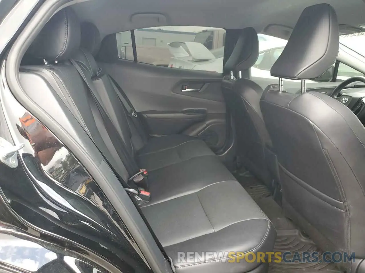 10 fotografías del automóvil dañado JTDACAAU6R3016637 TOYOTA PRIUS 2024