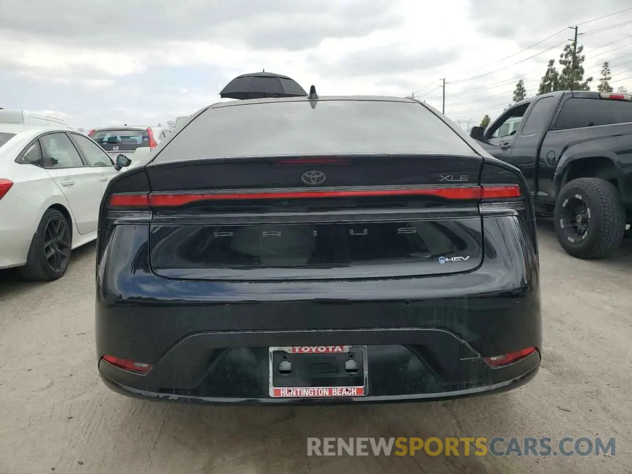 6 fotografías del automóvil dañado JTDACAAU6R3016637 TOYOTA PRIUS 2024
