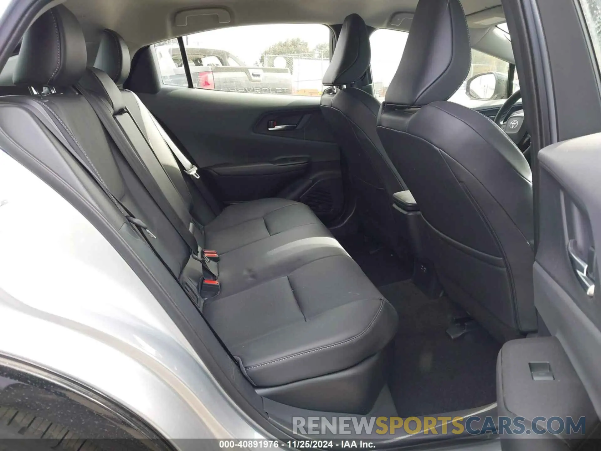 8 fotografías del automóvil dañado JTDACAAU6R3035009 TOYOTA PRIUS 2024