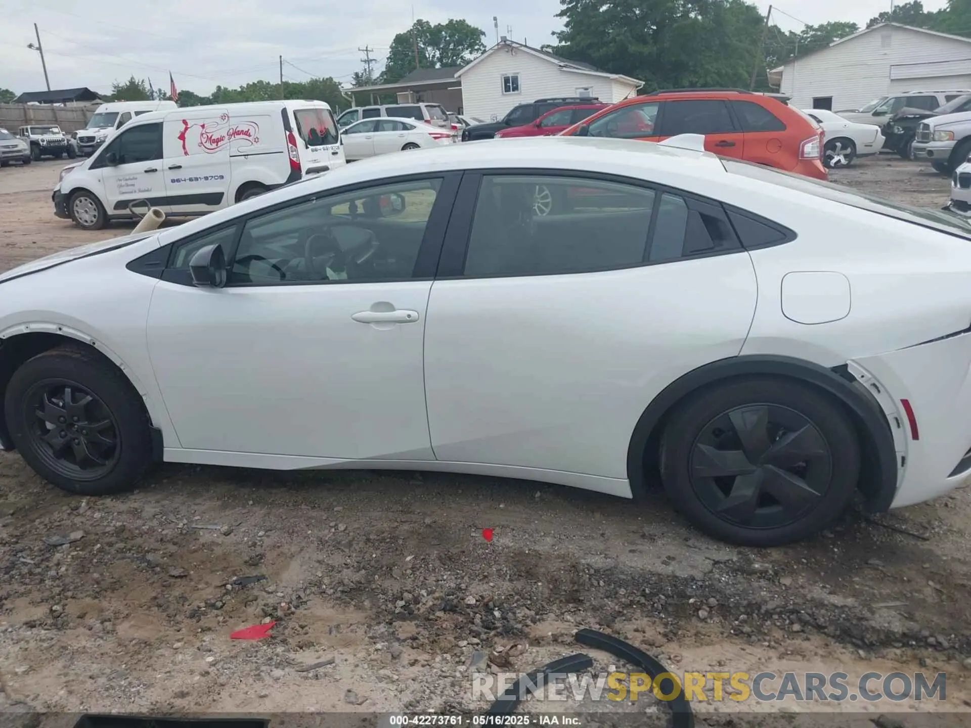 15 fotografías del automóvil dañado JTDACAAU6R3038069 TOYOTA PRIUS 2024