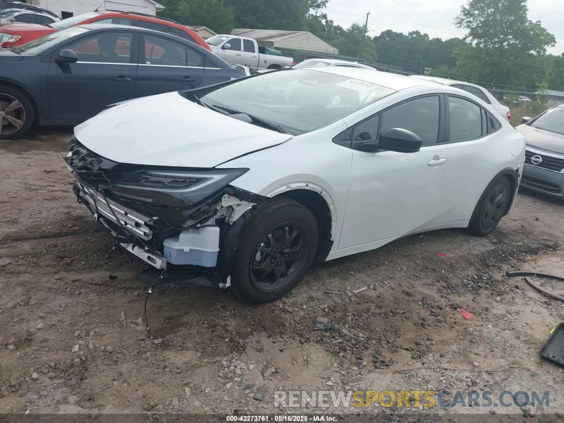 2 fotografías del automóvil dañado JTDACAAU6R3038069 TOYOTA PRIUS 2024