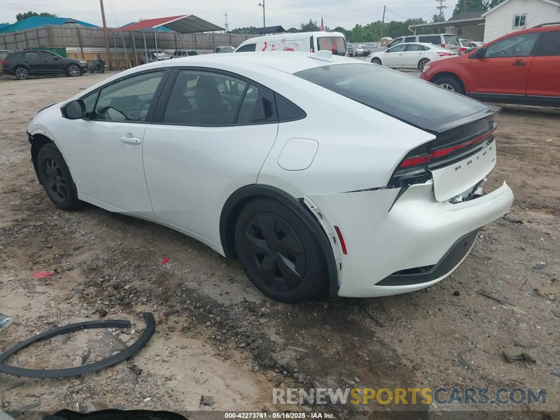 3 fotografías del automóvil dañado JTDACAAU6R3038069 TOYOTA PRIUS 2024