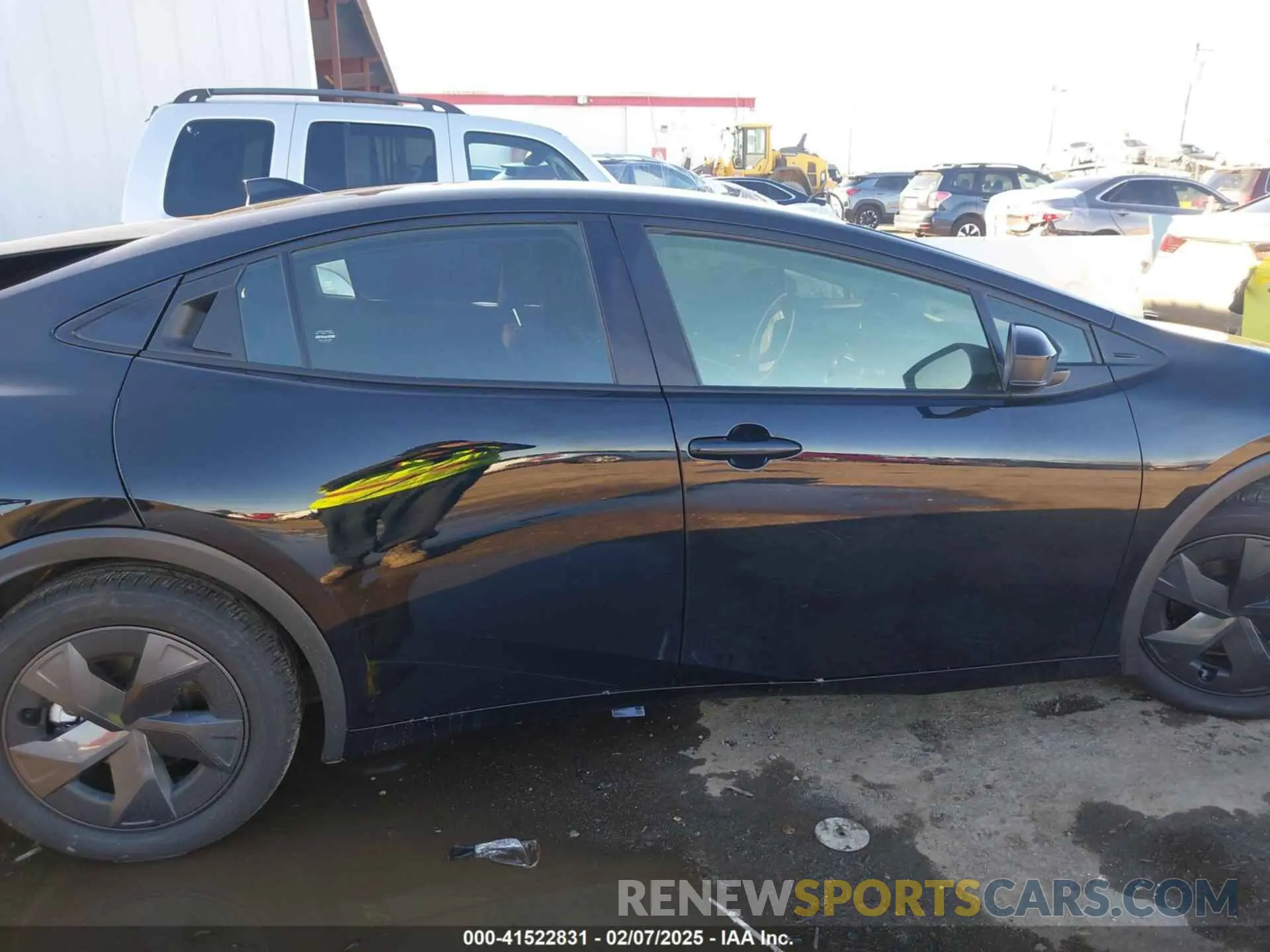14 fotografías del automóvil dañado JTDACAAU6R3040386 TOYOTA PRIUS 2024