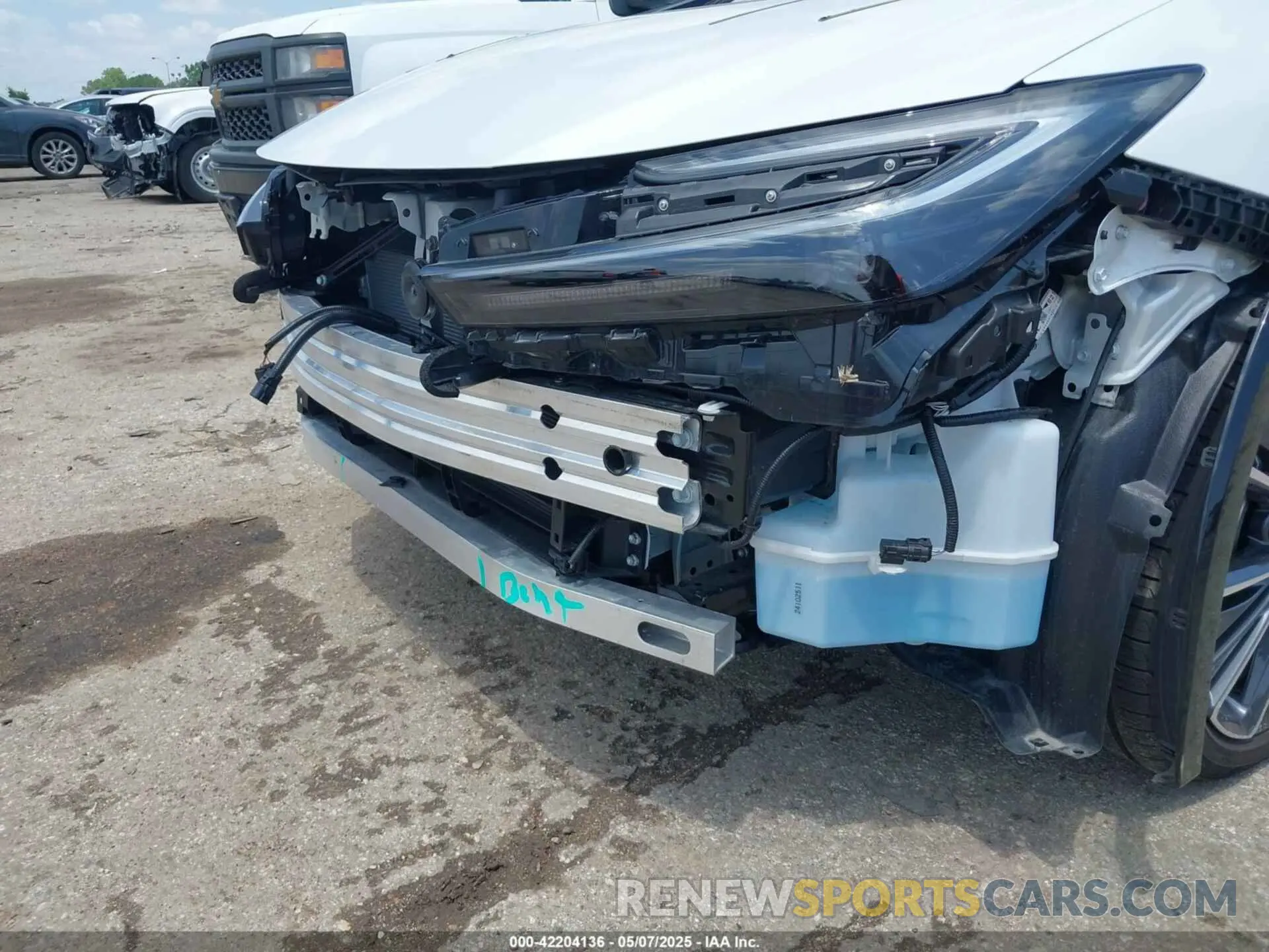6 fotografías del automóvil dañado JTDACAAU6R3042736 TOYOTA PRIUS 2024