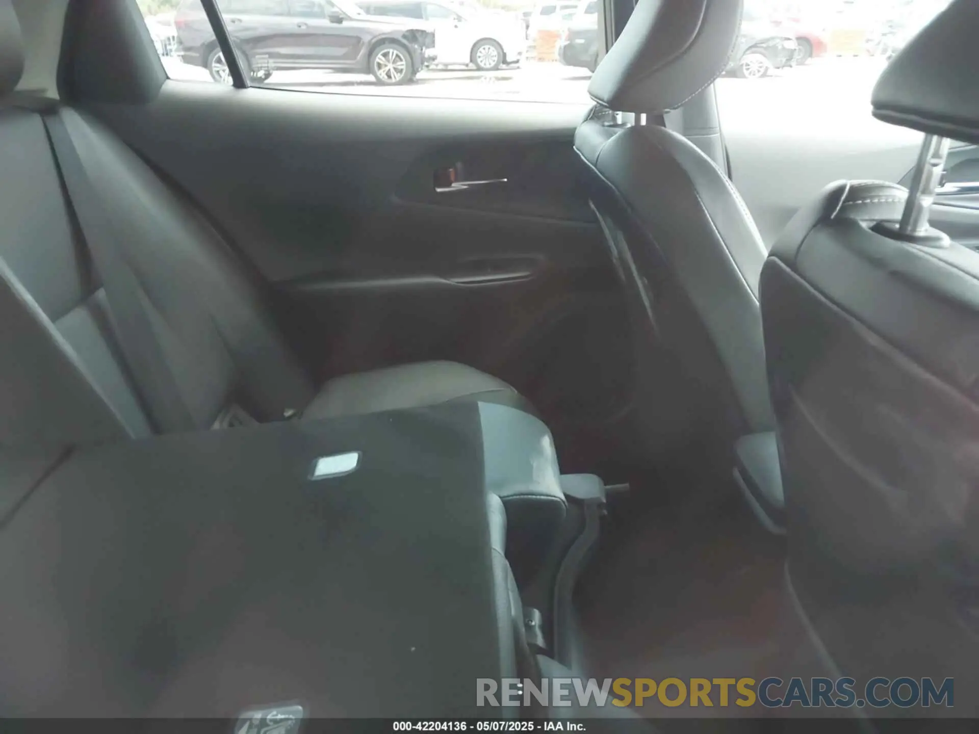 8 fotografías del automóvil dañado JTDACAAU6R3042736 TOYOTA PRIUS 2024